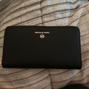 Brand new Michael Kors wallet.